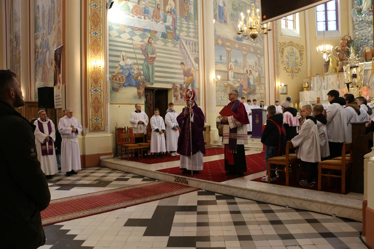 Nasielsk. Poświęcenie figury św. Michała Archanioła