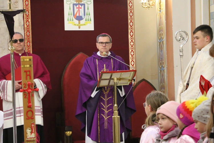 Nasielsk. Poświęcenie figury św. Michała Archanioła