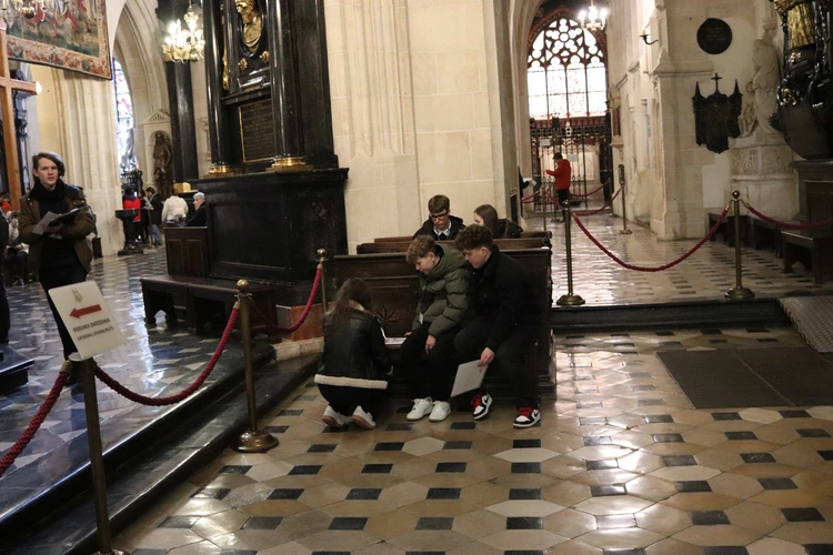 VIII Konkurs Wiedzy o Złote Lilie Jadwigi Andegaweńskiej