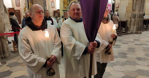 Archidiecezjalna Droga Krzyżowa Chorych i Niepełnosprawnych
