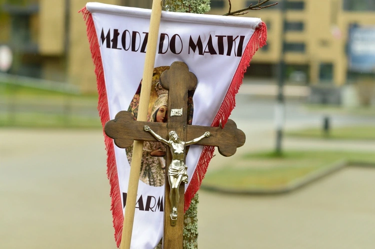 Pielgrzymka maturzystów do Gietrzwałdu