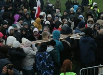Młodzi za krzyżem