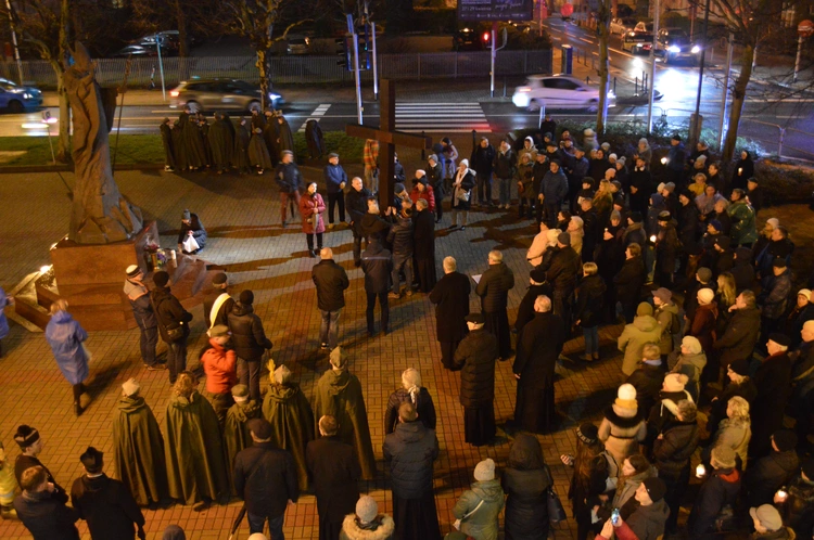 Katowickie nabożeństwo Drogi Krzyżowej