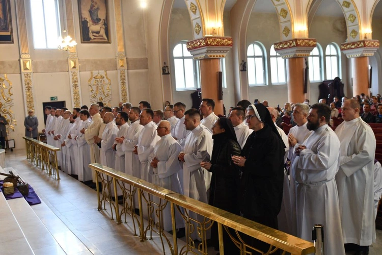 Diecezja ma nowych nadzwyczajnych szafarzy Komunii świętej