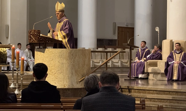 Abp Skworc do samorządowców: Niech wasza sprawczość nie ogranicza się do efektywnego zarządzania pieniędzmi