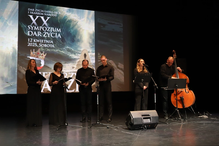 XX Sympozjum Dar Życia - świadectwo i modlitwa pieśnią