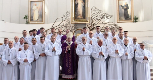 Abp Jędraszewski do szafarzy: Stajecie się szczególną własnością Boga