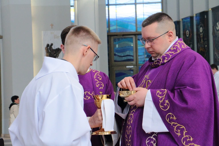 Błogosławieństwo nadzwyczajnych szafarzy Komunii świętej 2025