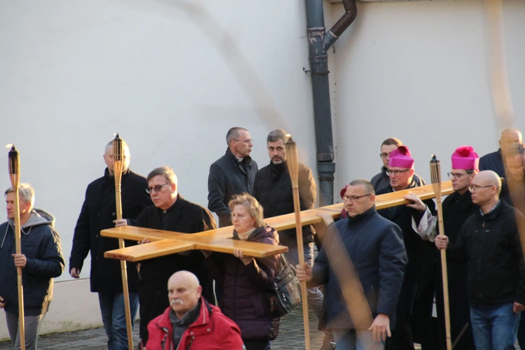 Płock. Droga Krzyżowa na Starym Mieście