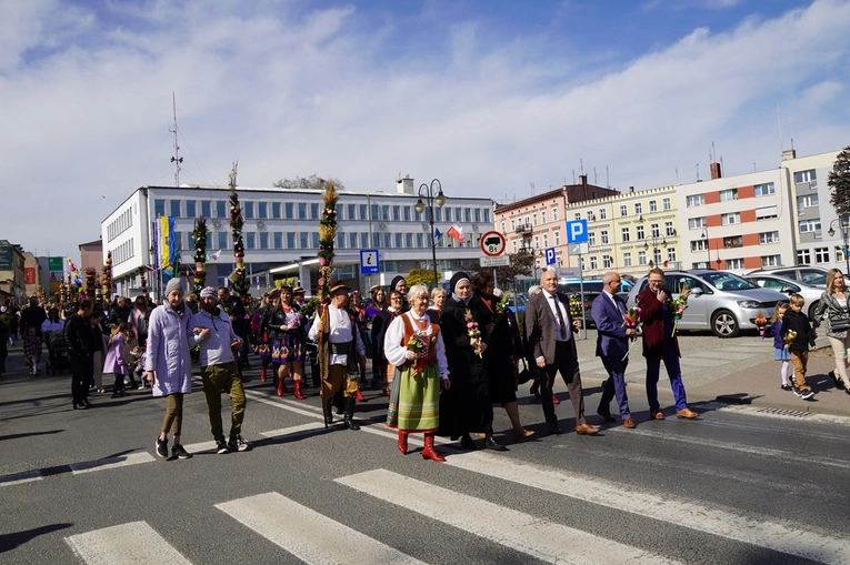 Parada Palm Wielkanocnych w Trzebnicy