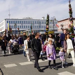 Parada Palm Wielkanocnych w Trzebnicy