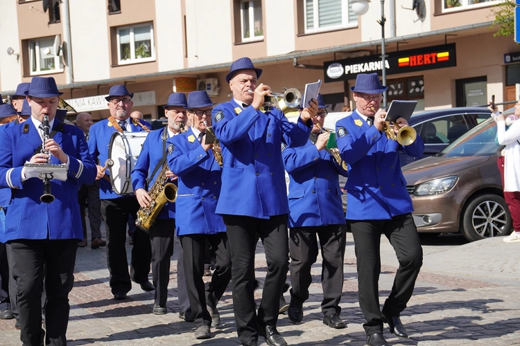 Parada Palm Wielkanocnych w Trzebnicy
