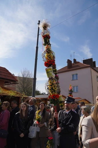 Parada Palm Wielkanocnych w Trzebnicy
