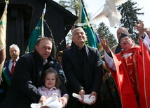 Niedziela Palmowa w Kluczu. Rozpoczęcie sezonu lotów gołębi pocztowych