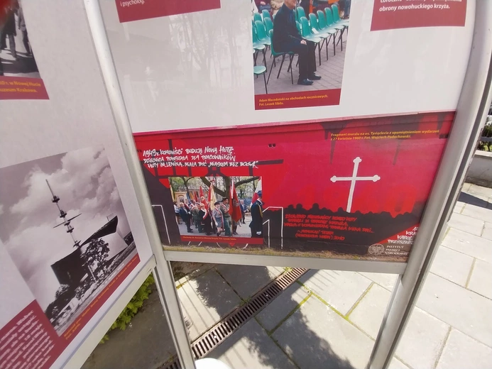 Wystawa o obronie Krzyża Nowohuckiego