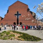 Abp Adrian Galbas na Niedzieli Palmowej na Ursynowie