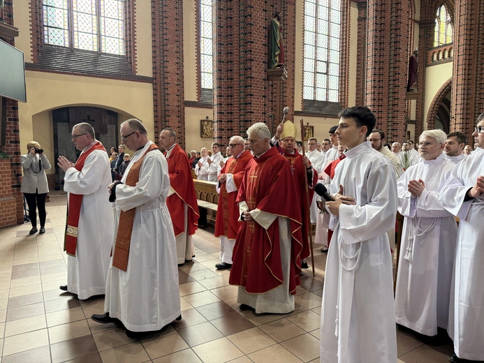Ustanowienie nadzwyczajnych szafarzy
