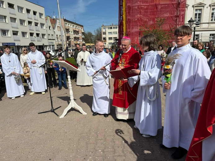 Bp Lityński w Niedzielę Palmową: Każdy krzyż jest dla nas lekcją miłości