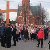 Nabożeństwo rozpoczęło się przy kościele w Drzewicy.