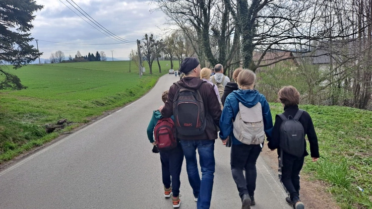 Jubileuszowa pielgrzymka Szlakiem św. Jakuba ze Skoczowa do Cieszyna 2025 - cz. 2 (Dębowiec - Cieszyn)