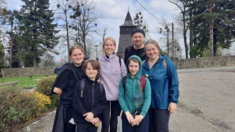 Jubileuszowa pielgrzymka Szlakiem św. Jakuba ze Skoczowa do Cieszyna 2025 - cz. 2 (Dębowiec - Cieszyn)