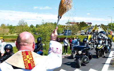  Tu nie ma zapisów. Wystarczy przyjechać pod figurę Chrystusa Króla na 13.00.