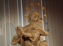 Odnalezioną po latach figurę NMP Niepokalanie Poczętej można już oglądać w Muzeum Narodowym we Wrocławiu