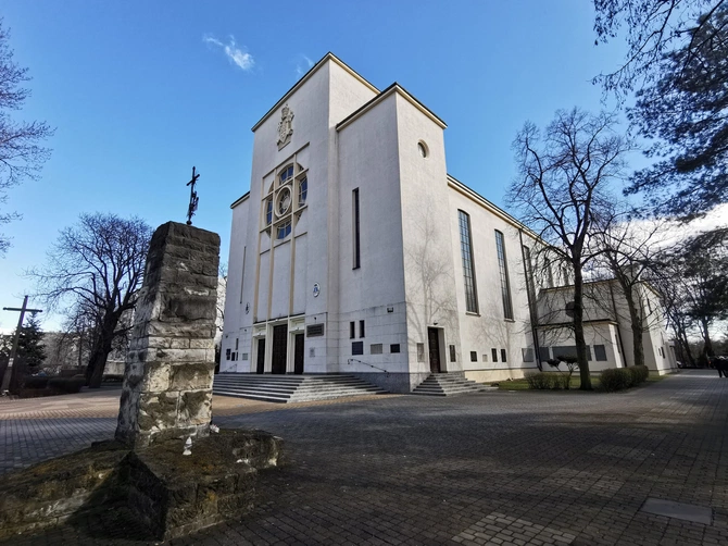 Sanktuarium MB Zwycięskiej na Kamionku