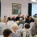 Wialkanocne spotkanie w siedzibie Caritas