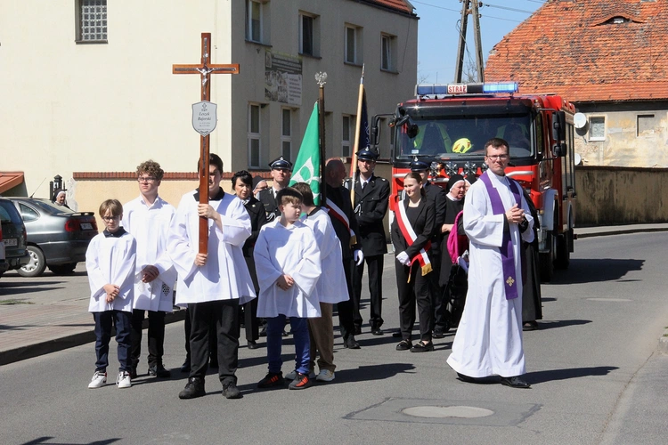 Uroczystości pogrzebowe ks. Leszka Bajorskiego z Wierzbic