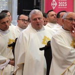 Msza Krzyżma 2025 w archikatedrze wrocławskiej