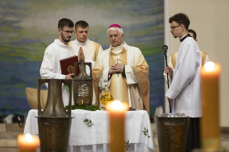 Msza Krzyżma w katedrze Chrystusa Króla