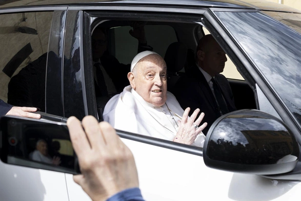 Papież zgodnie ze zwyczajem odwiedził w Wielki Czwartek więzienie