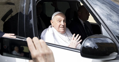 Papież zgodnie ze zwyczajem odwiedził w Wielki Czwartek więzienie