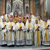 Księża - złoci i srebrni jubilaci, na Mszy św. Krzyżma w Bielsku-Białej - 2025