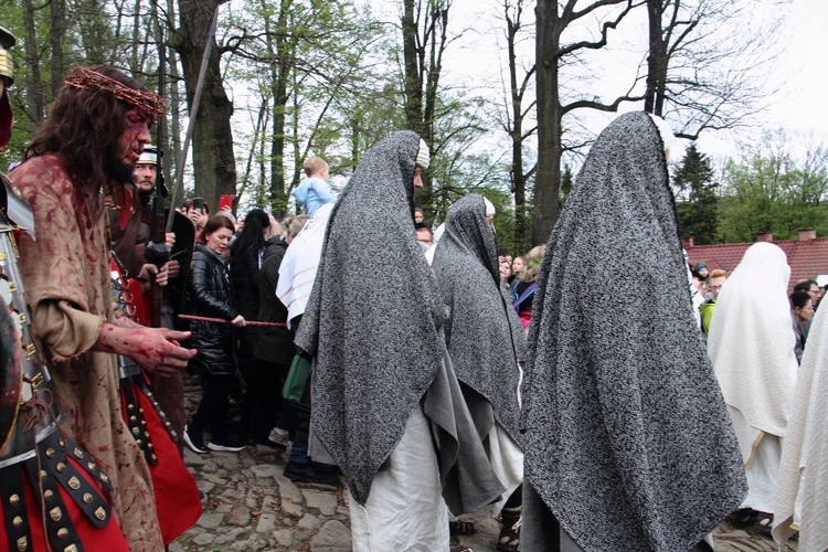 Wielki Piątek w Kalwarii Zebrzydowskiej 2025