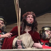 Abp Jędraszewski w Kalwarii: Teraz też trwa sąd nad światem, nad Polską i nad nami