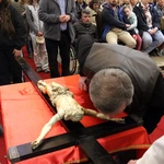 Liturgia męki Pańskiej 2025 w archikatedrze wrocławskiej