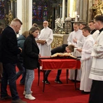 Liturgia męki Pańskiej 2025 w archikatedrze wrocławskiej