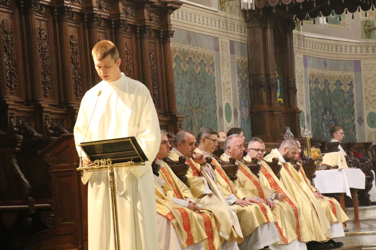 Płock. Msza Wieczerzy Pańskiej