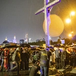Droga Krzyżowa z cudownym krucyfiksem Baryczków