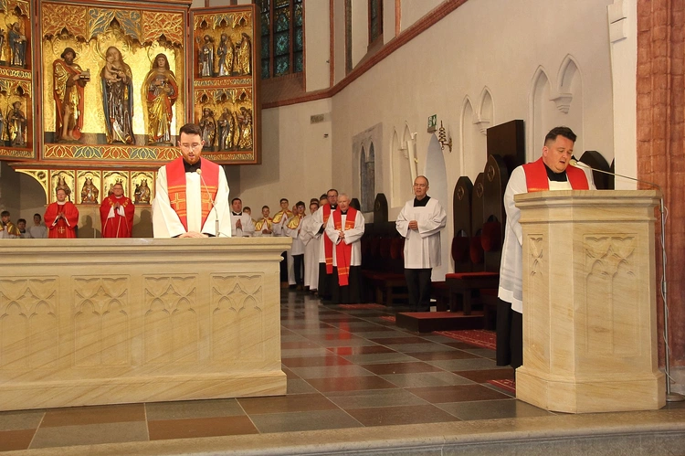 Liturgia Wielkiego Piątku cz. 1