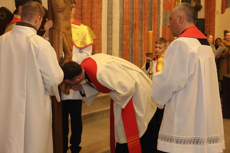 Liturgia Wielkiego Piątku cz. 2