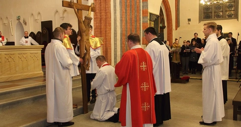 Liturgia Wielkiego Piątku cz. 2