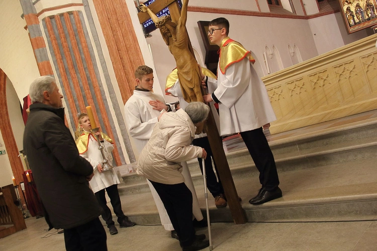 Liturgia Wielkiego Piątku cz. 2