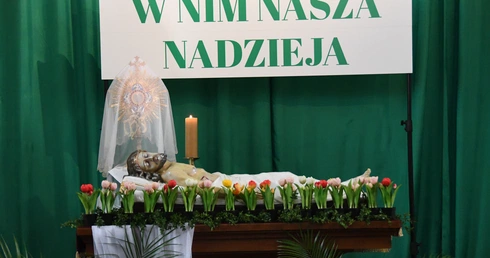 Groby nadziei