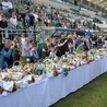 Święcenie pokarmów na stadionie Radomiaka Radom