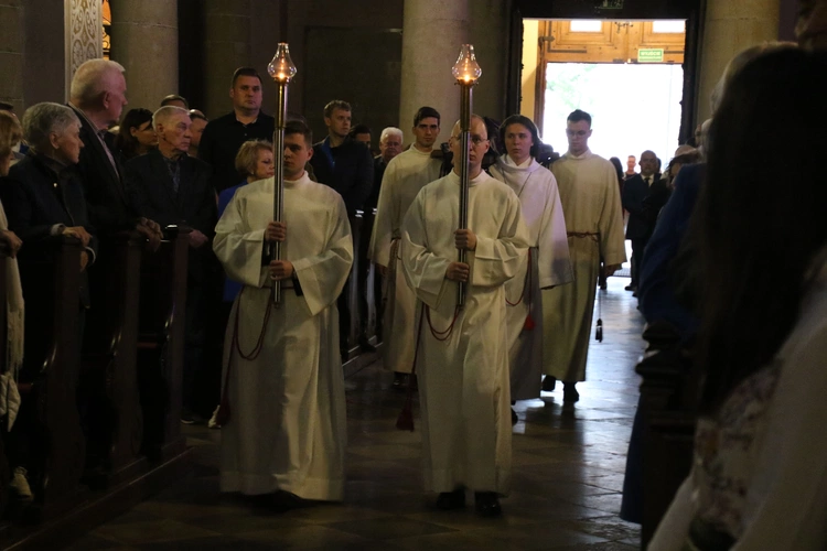 Płock. Wielki Piątek w katedrze