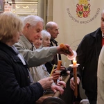 Liturgia Wigilii Paschalnej w archikatedrze wrocławskiej 2025