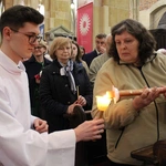 Liturgia Wigilii Paschalnej w archikatedrze wrocławskiej 2025